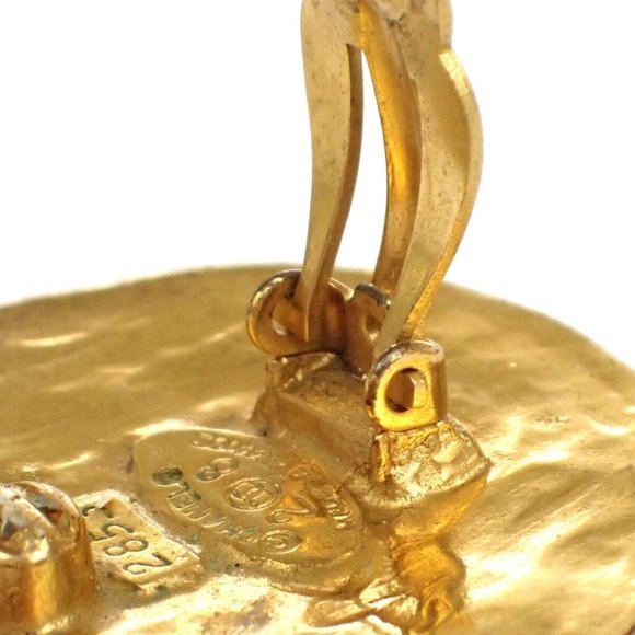 CHANEL CC Logo Round Button Earrings 28 Clip-On GHW France Vintage - Picture 6 of 8